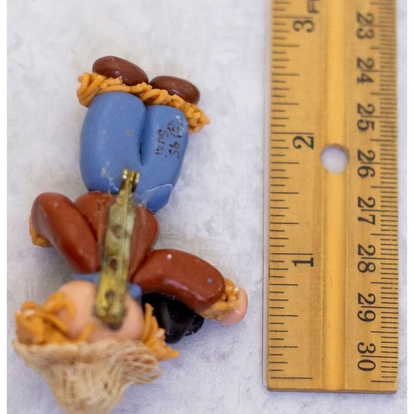 Vintage Clay Farmer Man Brooch - CJ1 - Picture 2 of 2
